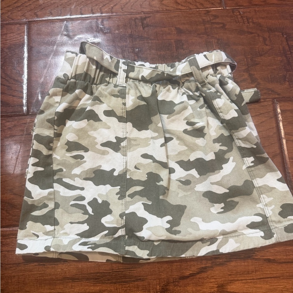 Girls' Camo Belted A-Line Skirt - Picture 2 of 3